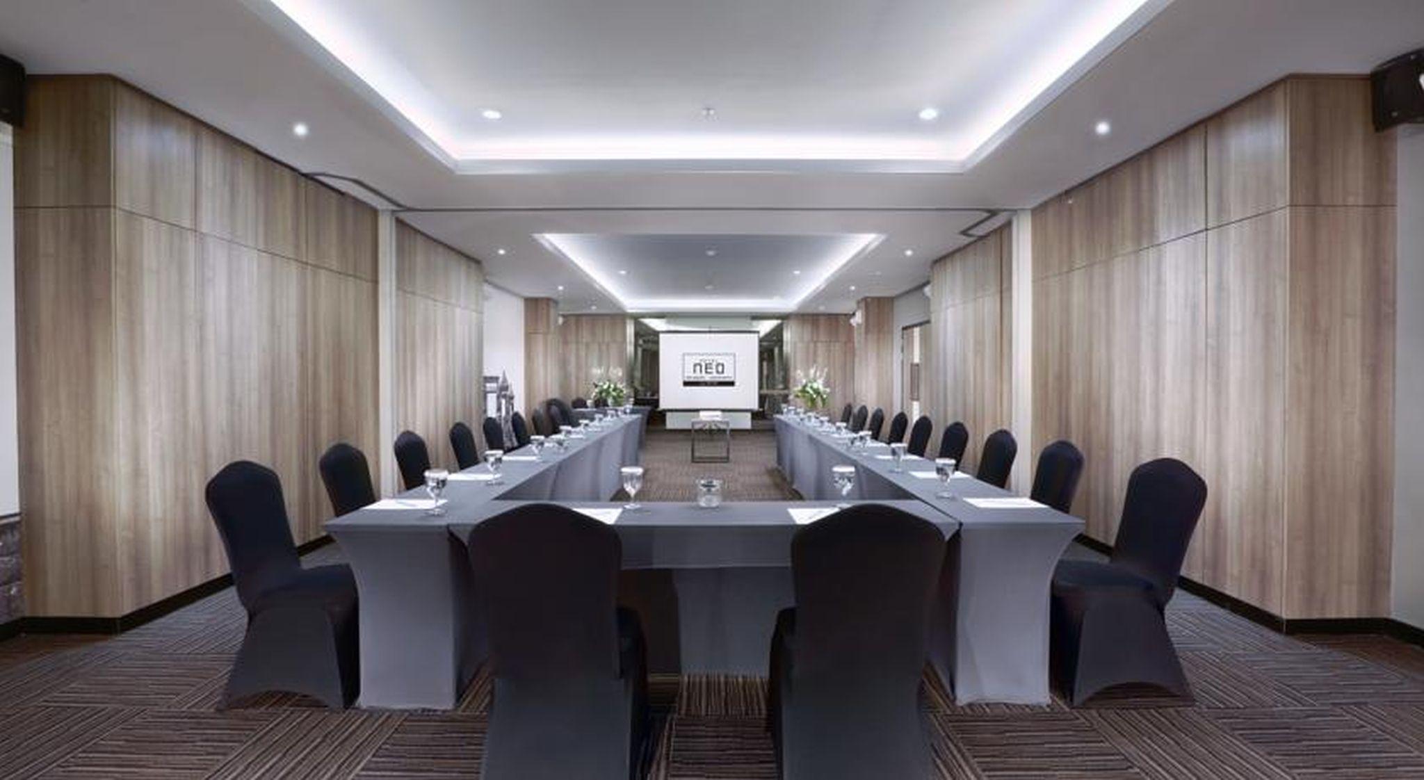 Hotel Neo Malioboro By Aston Yogyakarta Ngoại thất bức ảnh