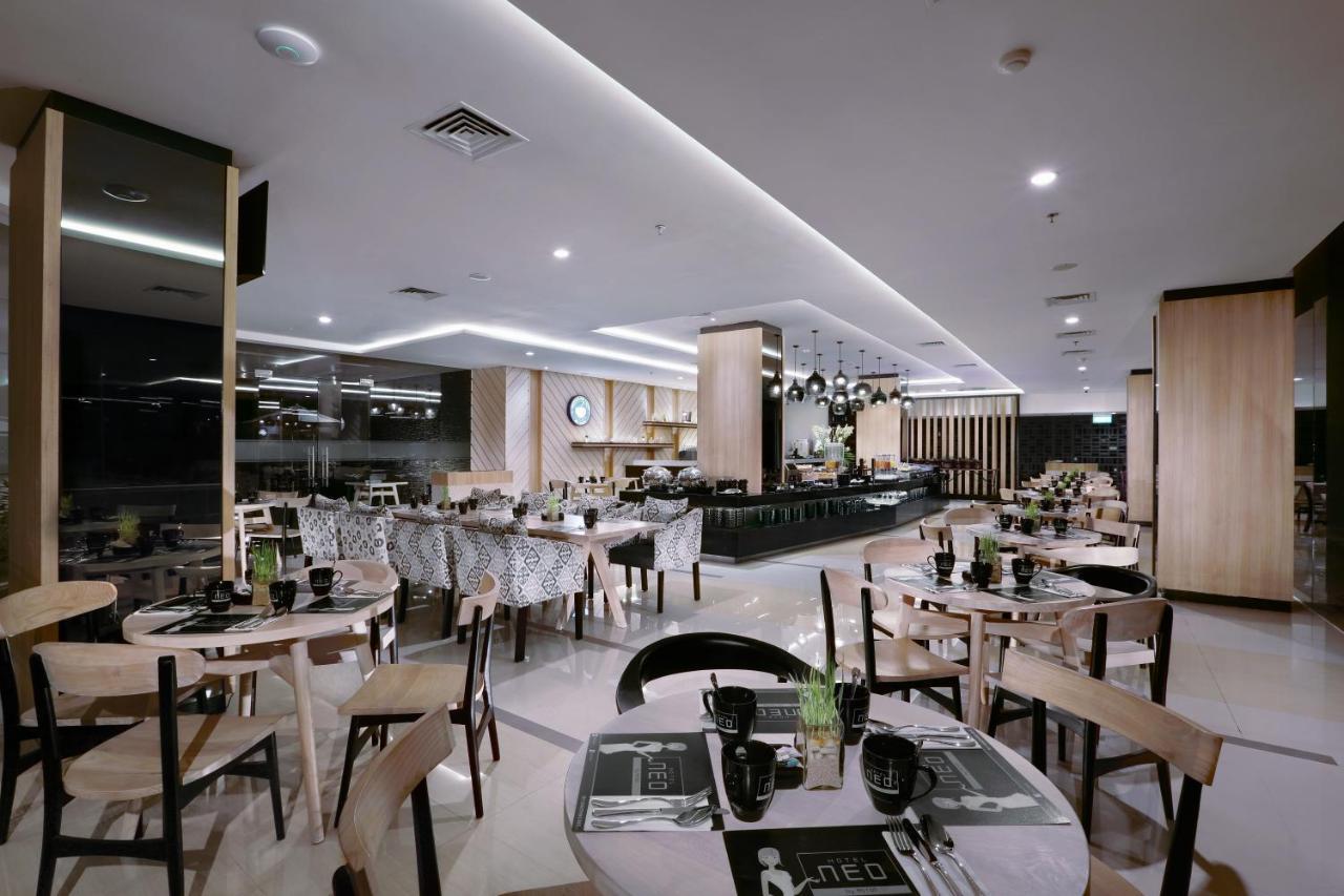 Hotel Neo Malioboro By Aston Yogyakarta Ngoại thất bức ảnh