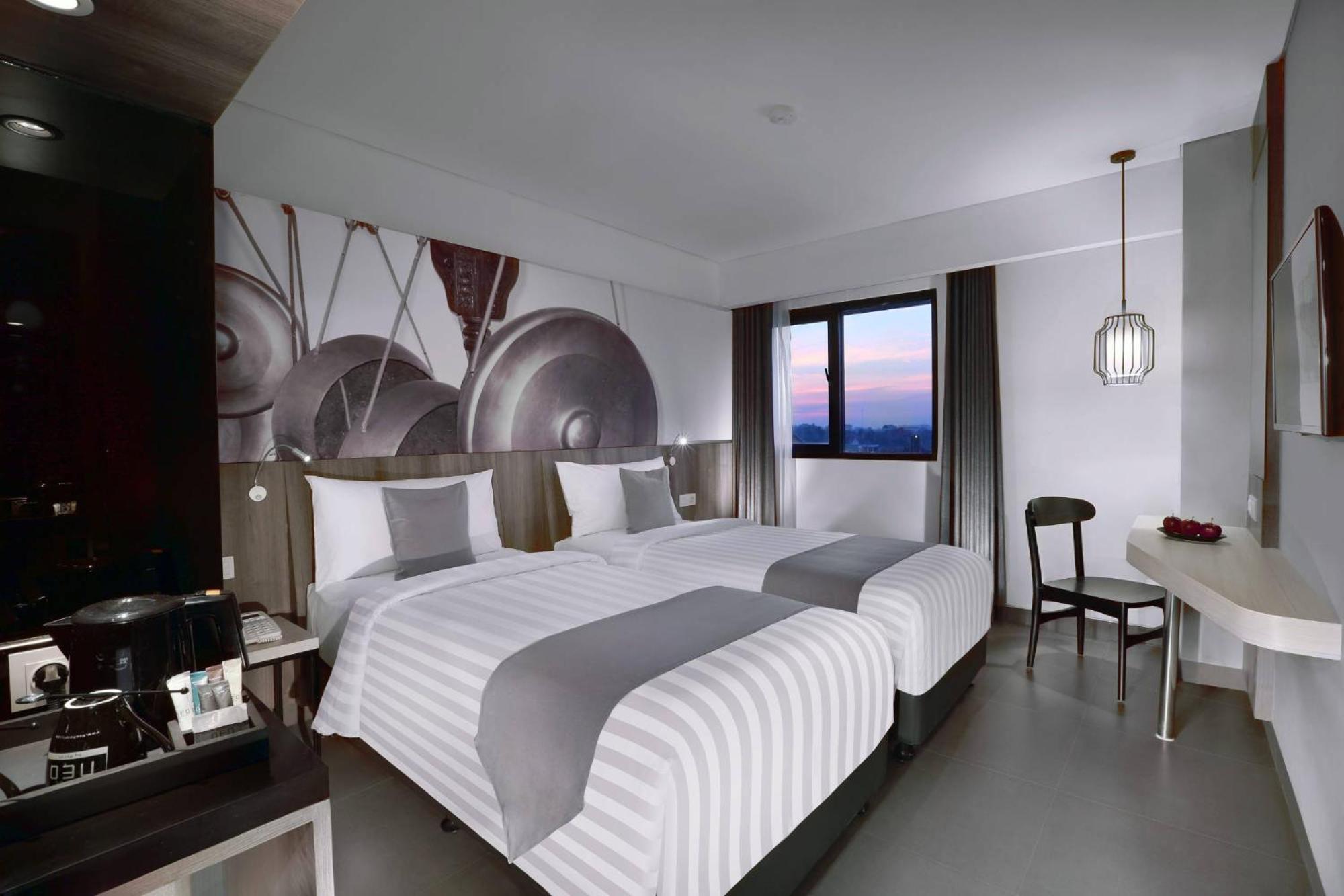 Hotel Neo Malioboro By Aston Yogyakarta Ngoại thất bức ảnh