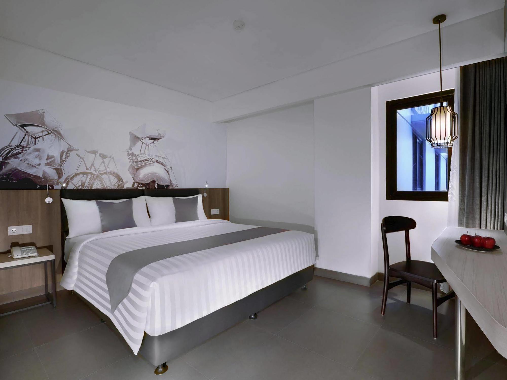 Hotel Neo Malioboro By Aston Yogyakarta Ngoại thất bức ảnh